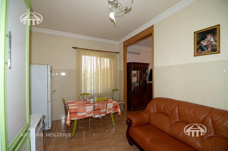 Mansion · 8 rooms · 607.5 m² · Qasax