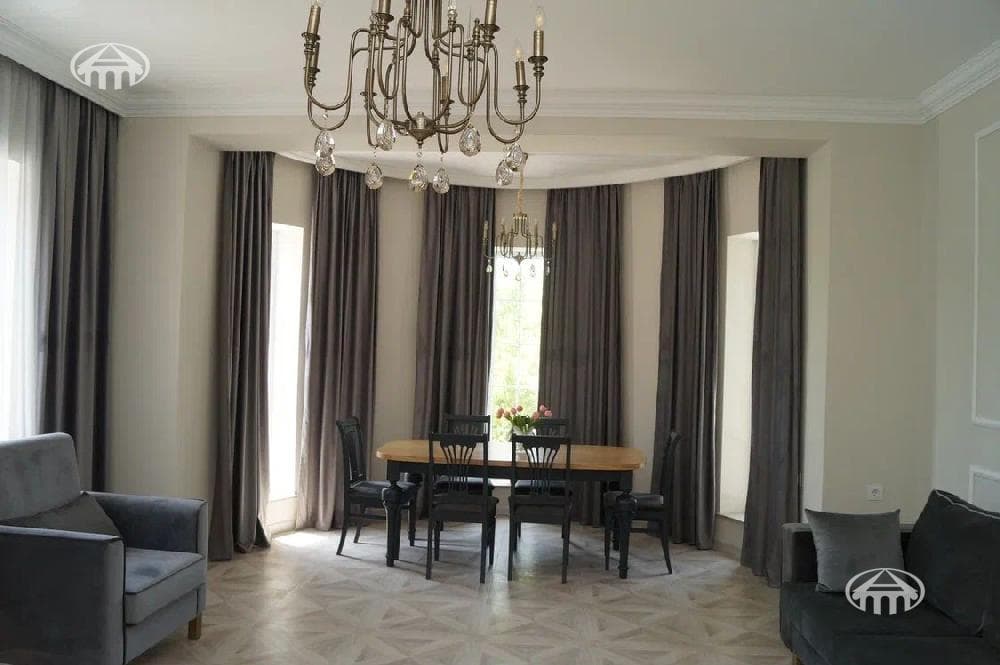 Mansion · 4 rooms · 239 m² · Djrvej