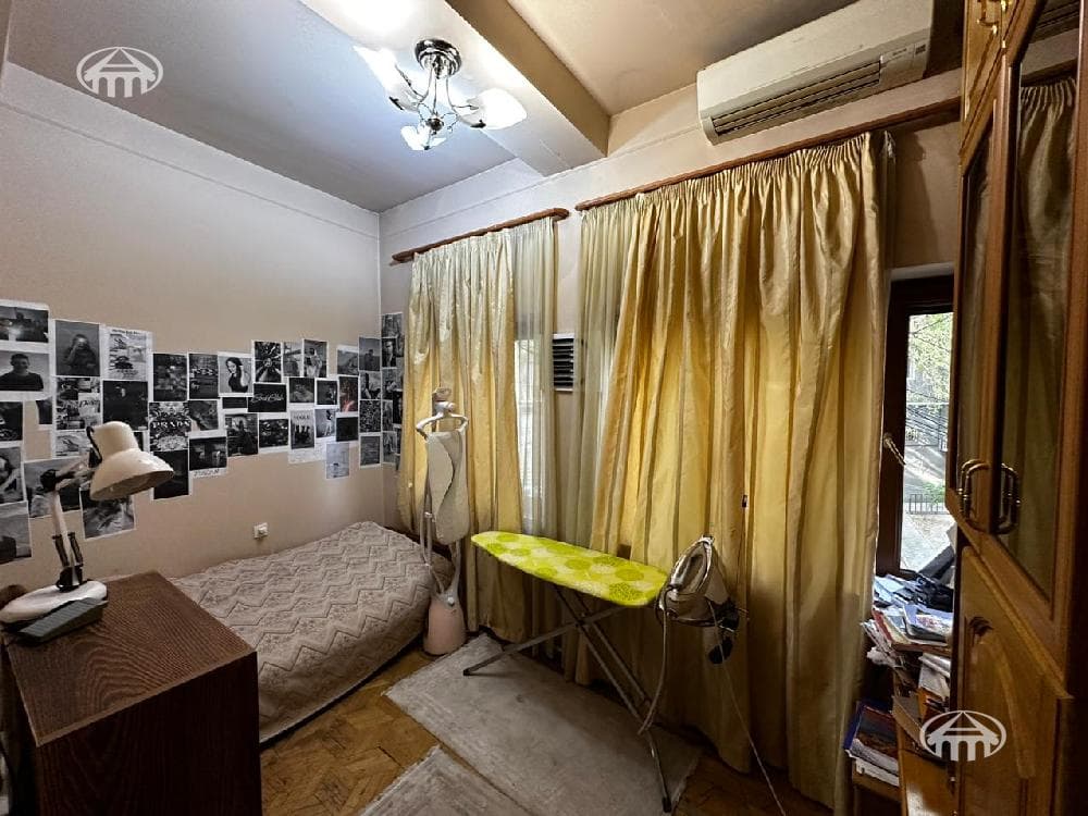 Apartment · 2 rooms · 75 m² · Kentron
