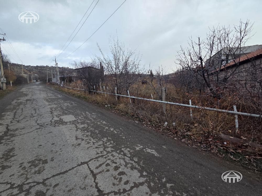 Участок · 1 605 м² · Джрвеж