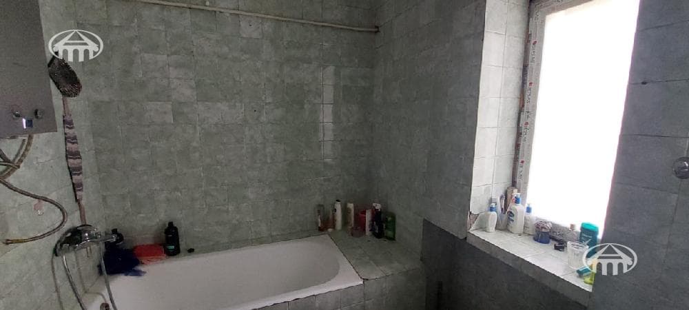 House · 9 rooms · 429 m² · Kanaker-Zeytun