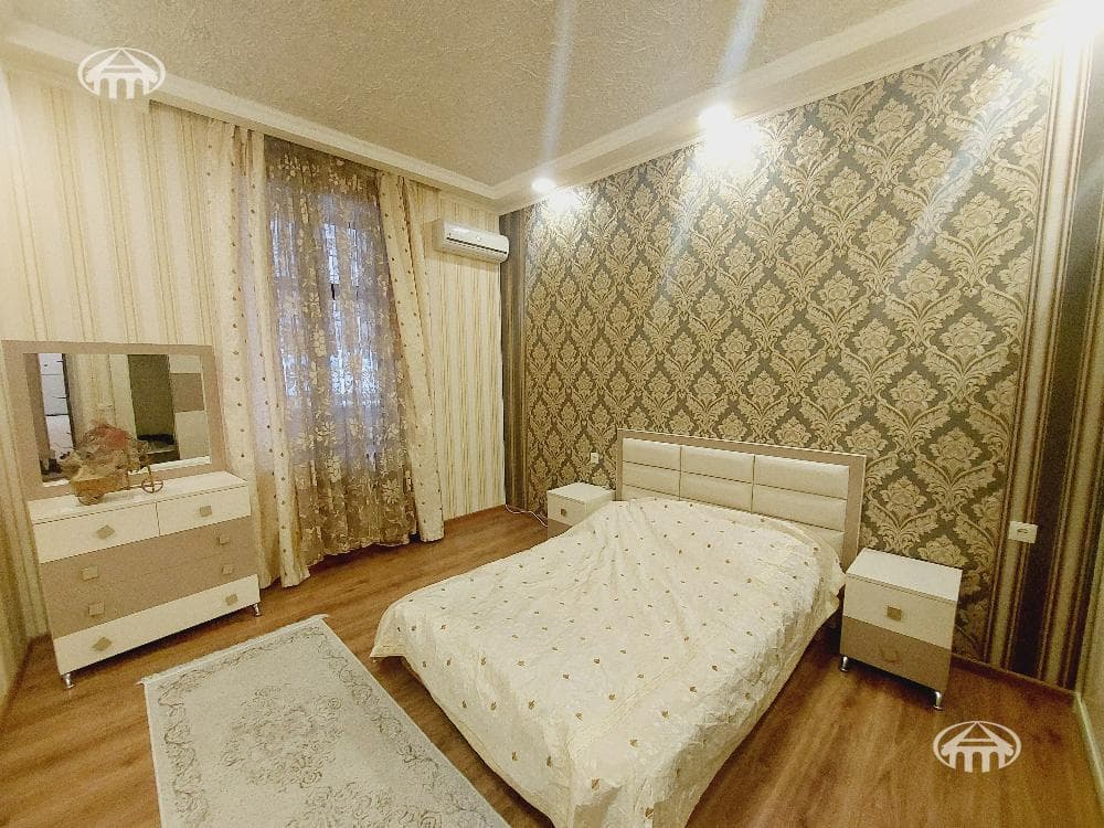 Բնակարան · 4 սեն. · 115 մ² · Կենտրոն