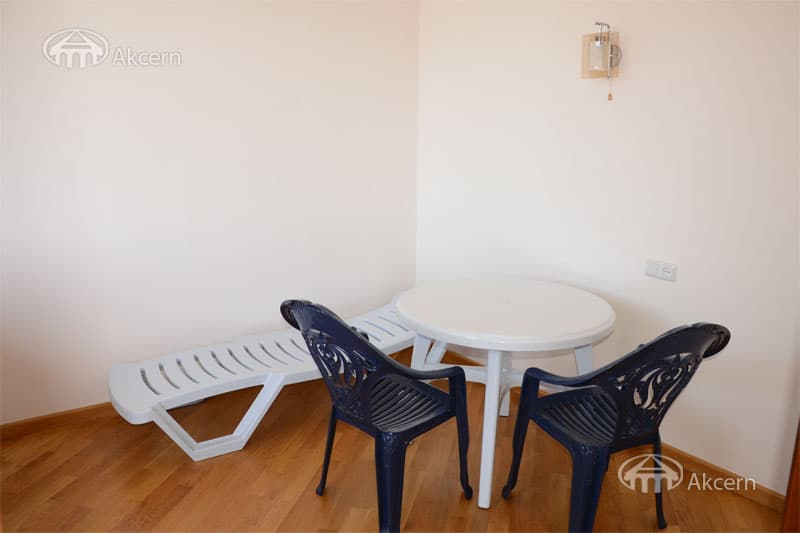 Apartment · 3 rooms · 93 m² · Kentron