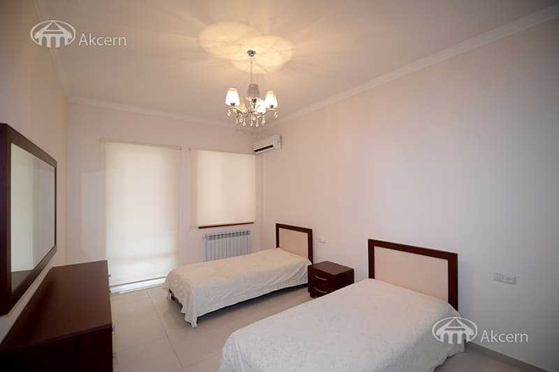 Квартира · 3 комн. · 120 м² · Кентрон