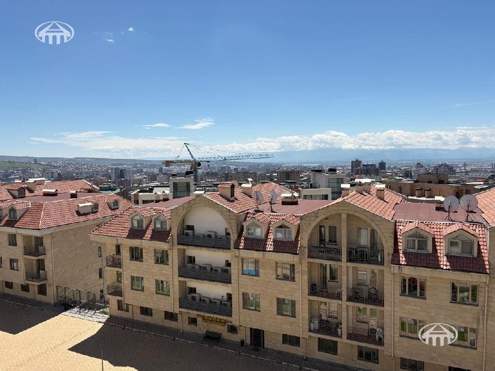 Apartment · 3 rooms · 120 m² · Kentron