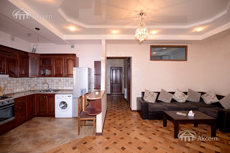Apartment · 2 rooms · 57 m² · Kentron