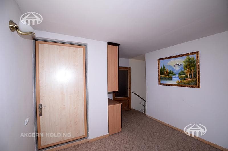 Առանձնատուն · 6 սեն. · 292 մ² · Ձորաղբյուր — Լուսանկար 21 / 79