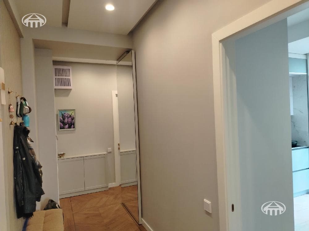 Квартира · 2 комн. · 60 м² · Кентрон