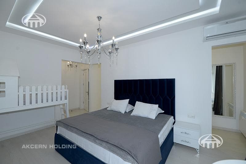 House · 6 rooms · 567 m² · Ajapnyak