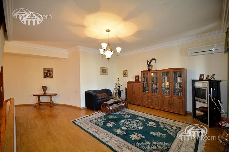 Дом · 5 комн. · 435 м² · Арабкир