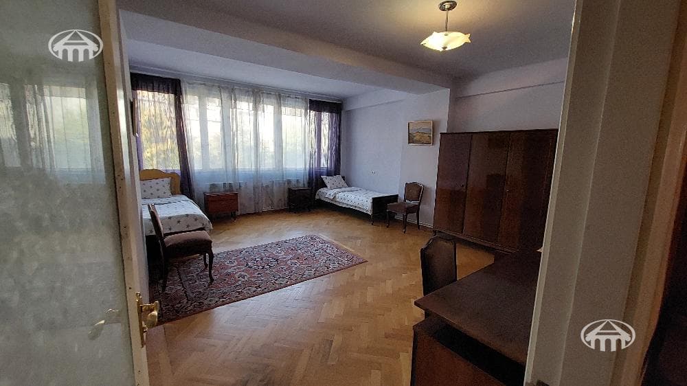 Квартира · 3 комн. · 153 м² · Кентрон