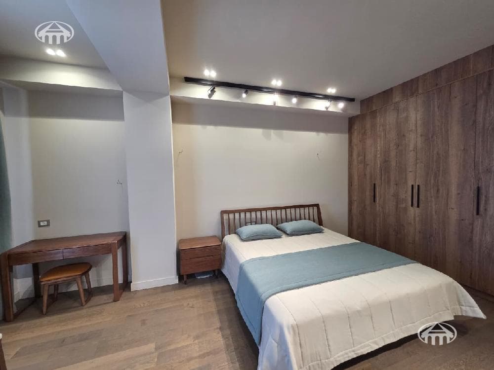 Квартира · 4 комн. · 131 м² · Арабкир