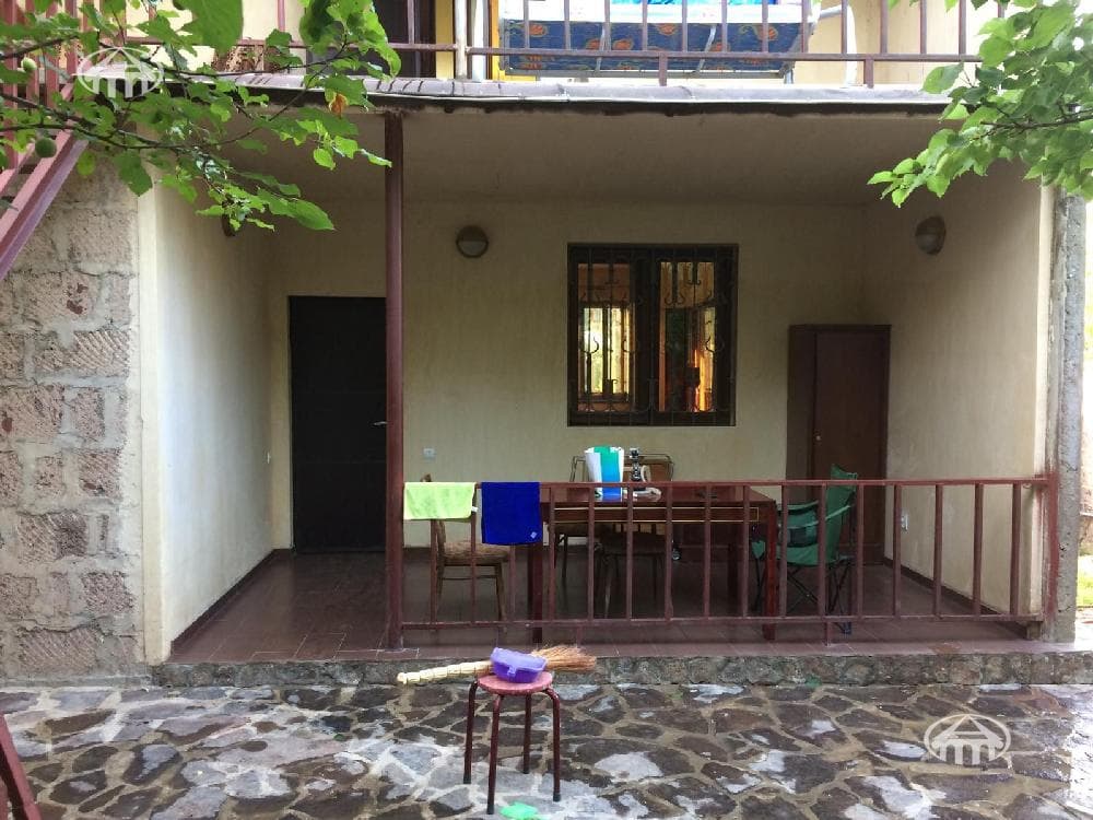 Country house · 4 rooms · 152 m² · Nurnus