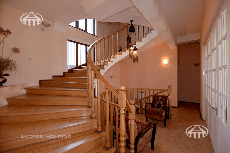 Առանձնատուն · 9 սեն. · 464 մ² · Արաբկիր