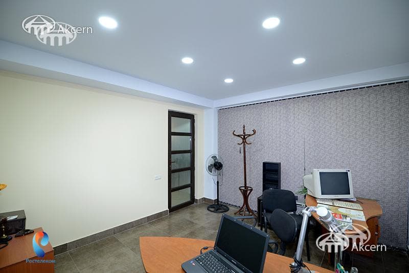Office · 219 m² · Kentron