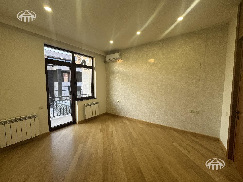 Townhouse · 4 rooms · 292 m² · Arabkir