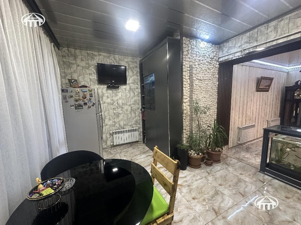 Apartment · 4 rooms · 101 m² · Kanaker-Zeytun