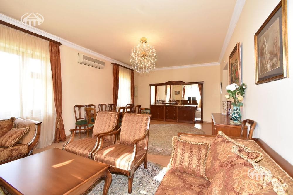 Особняк · 5 комн. · 416 м² · Давташен