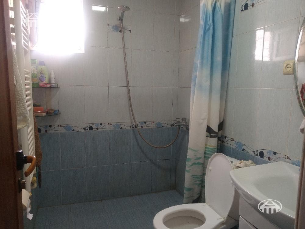 House · 3 rooms · 90 m² · Arabkir