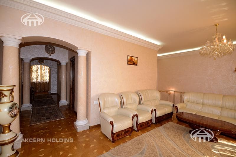 Առանձնատուն · 6 սեն. · 360 մ² · Էրեբունի