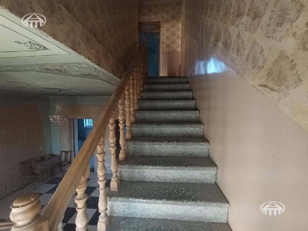 Особняк · 6 комн. · 267 м² · Аджапняк