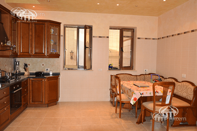 Mansion · 5 rooms · 379 m² · Arabkir