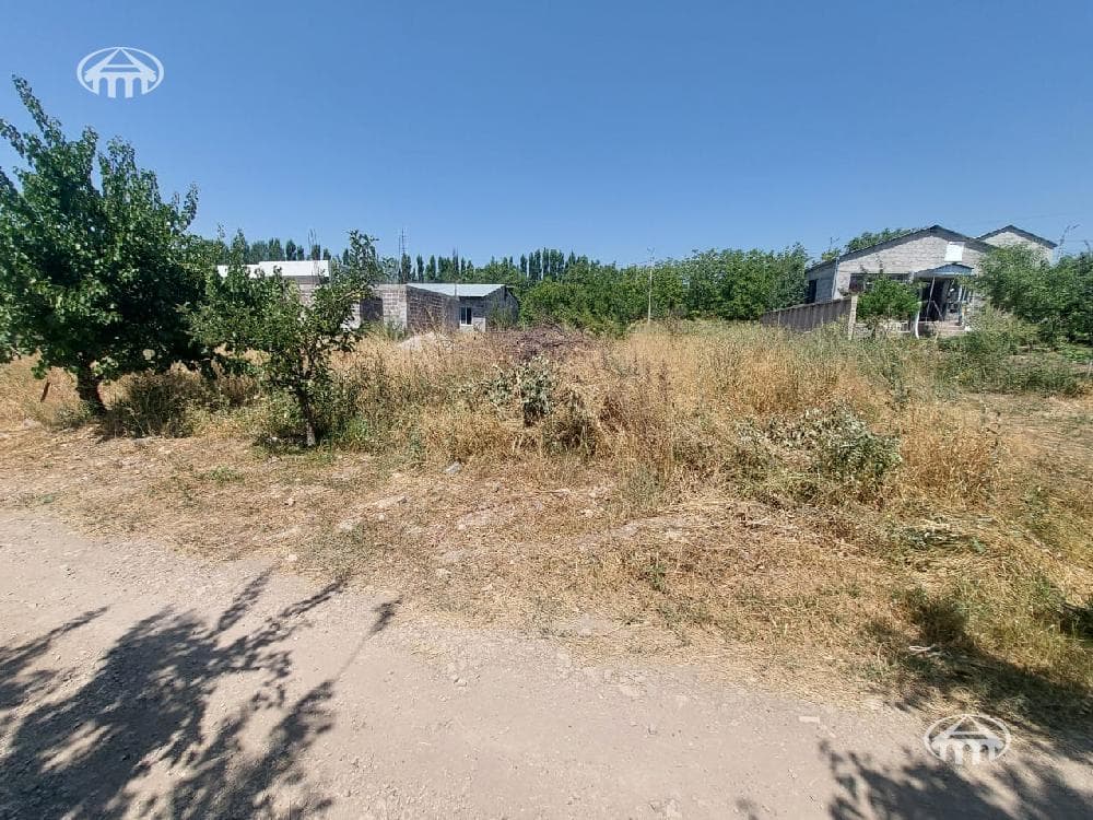 Участок · 420 м² · Ариндж