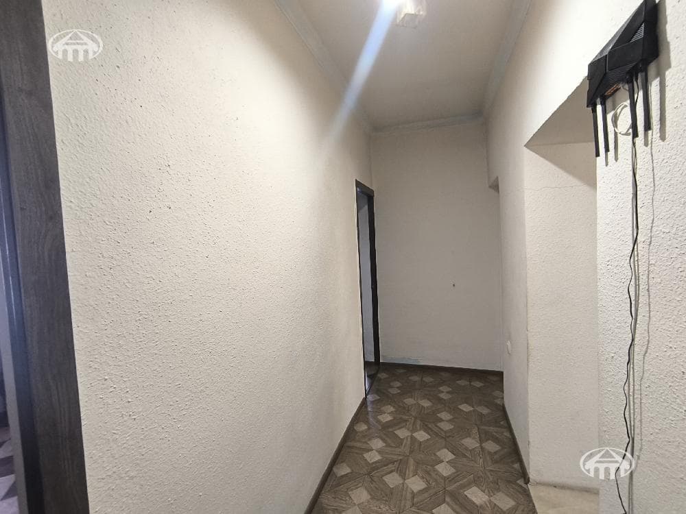 Mansion · 4 rooms · 104 m² · Arinj