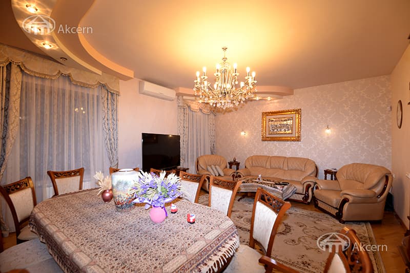 Mansion · 5 rooms · 340 m² · Arabkir