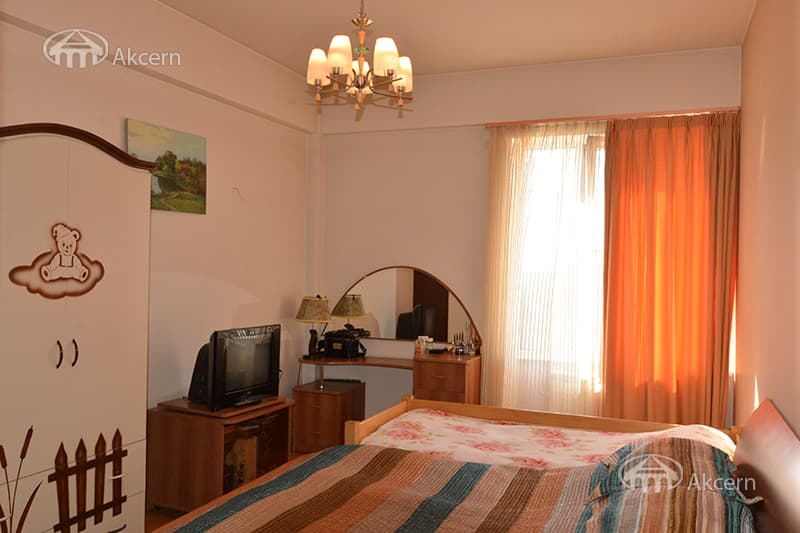 Квартира · 6 комн. · 266 м² · Кентрон