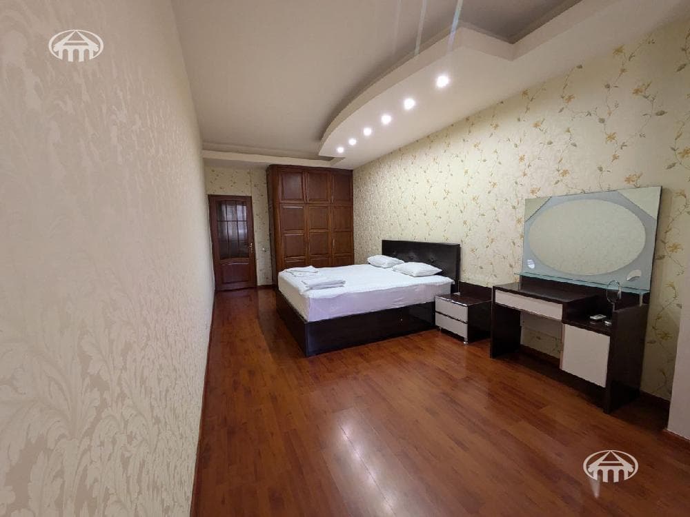 Квартира · 3 комн. · 134 м² · Кентрон