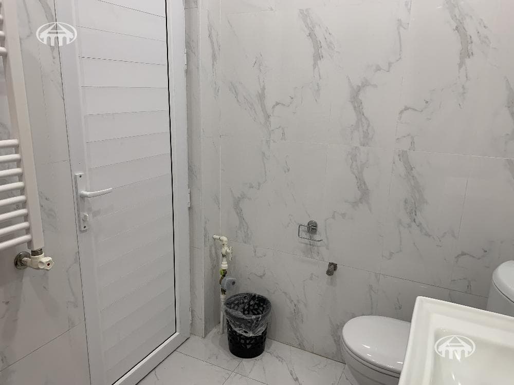 Квартира · 2 комн. · 55 м² · Кентрон