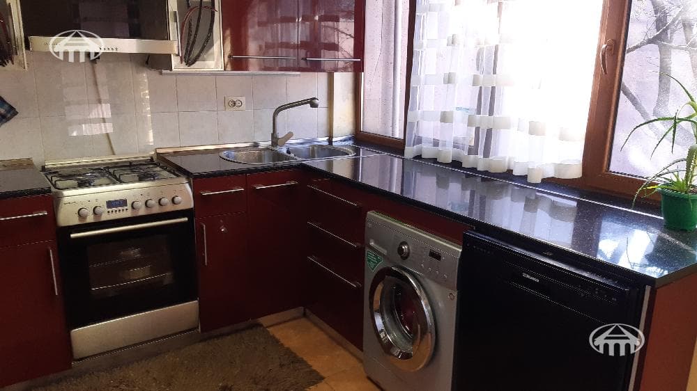 Առանձնատուն · 6 սեն. · 230 մ² · Քանաքեռ-Զեյթուն
