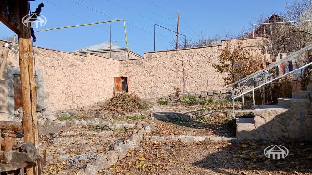 Ամառանոց · 3 սեն. · 54 մ² · գ. Հացավան