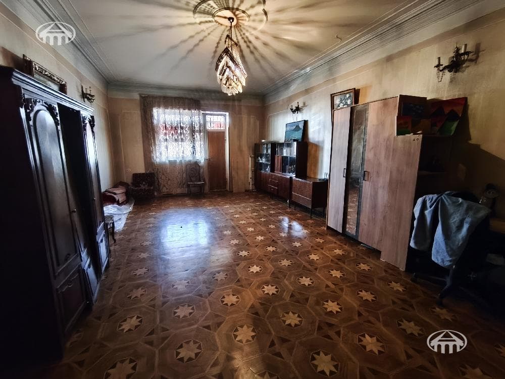 Mansion · 5 rooms · 493 m² · Erebuni
