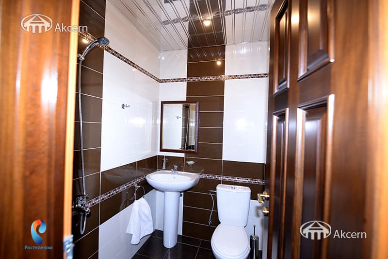 Дом · 6 комн. · 370 м² · Арабкир