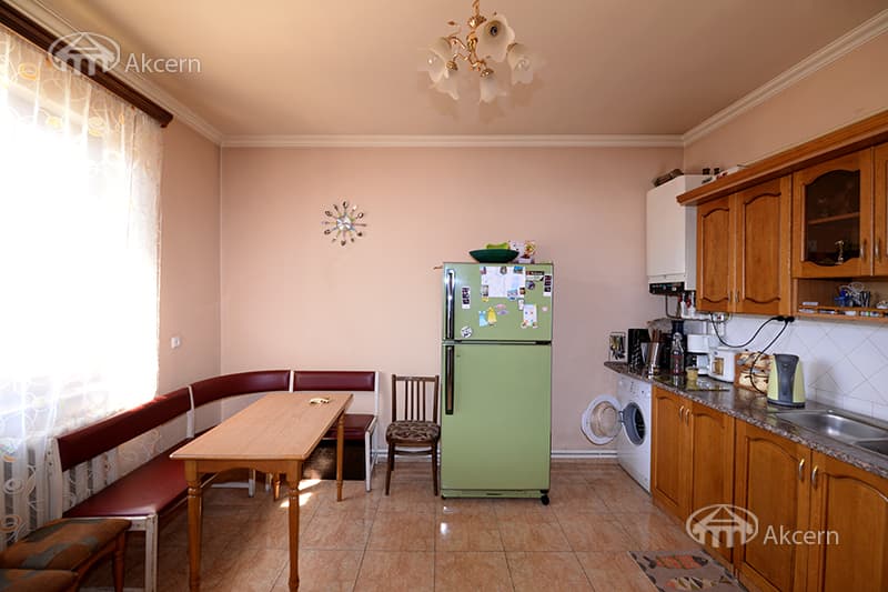 Mansion · 3 rooms · 160 m² · Nork-Marash