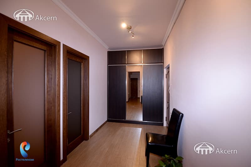 Квартира · 3 комн. · 95 м² · Кентрон