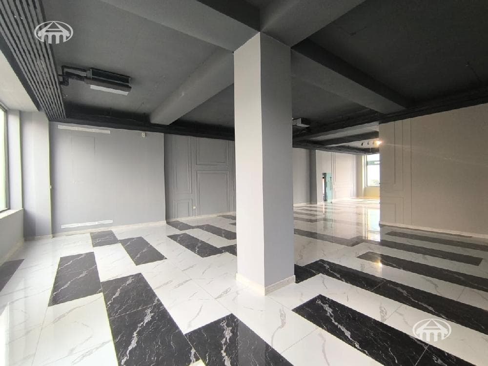 Office · 588 m² · Kanaker-Zeytun