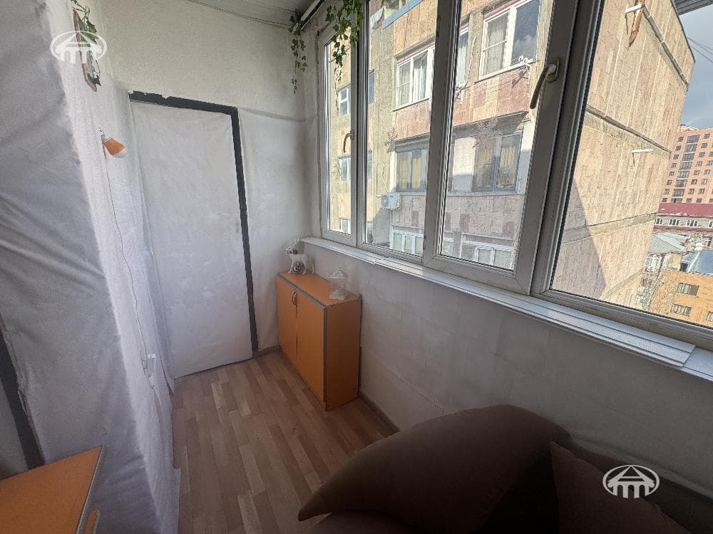 Квартира · 2 комн. · 65 м² · Кентрон