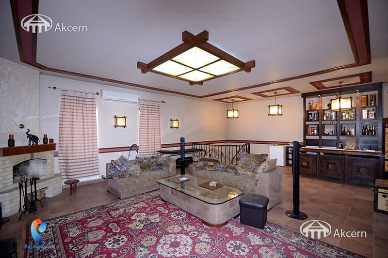 House · 6 rooms · 280 m² · Arabkir