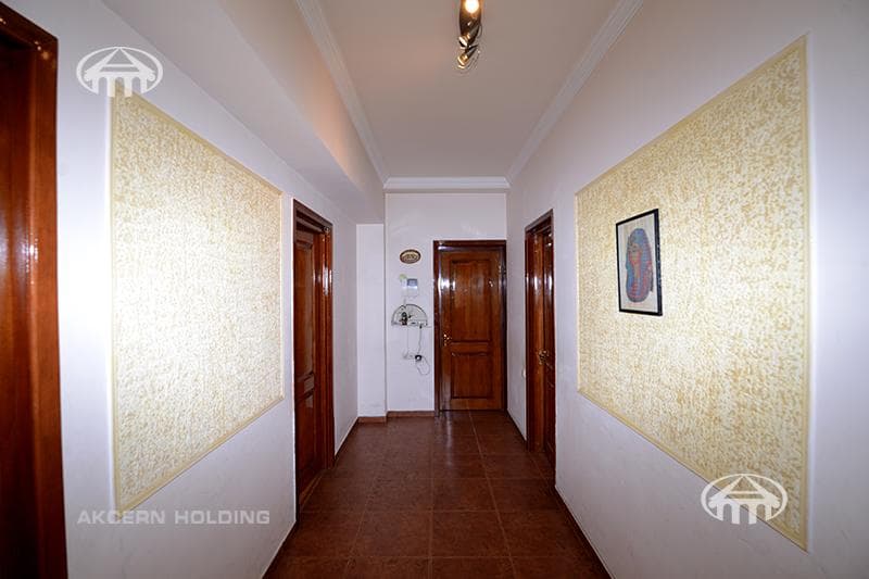 Apartment · 3 rooms · 85 m² · Kentron