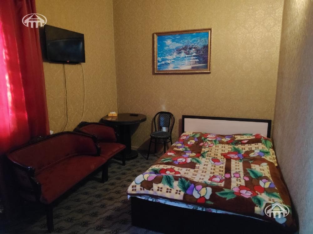Hotel · 745 m² · Erebuni