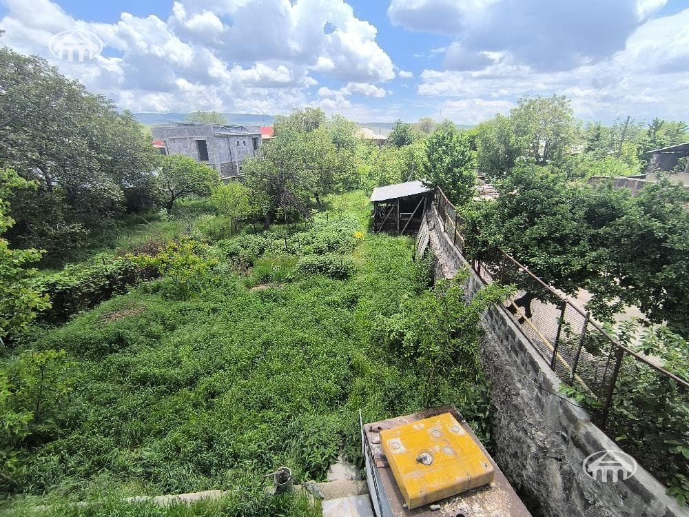 Дом · 7 комн. · 325 м² · Балаовит