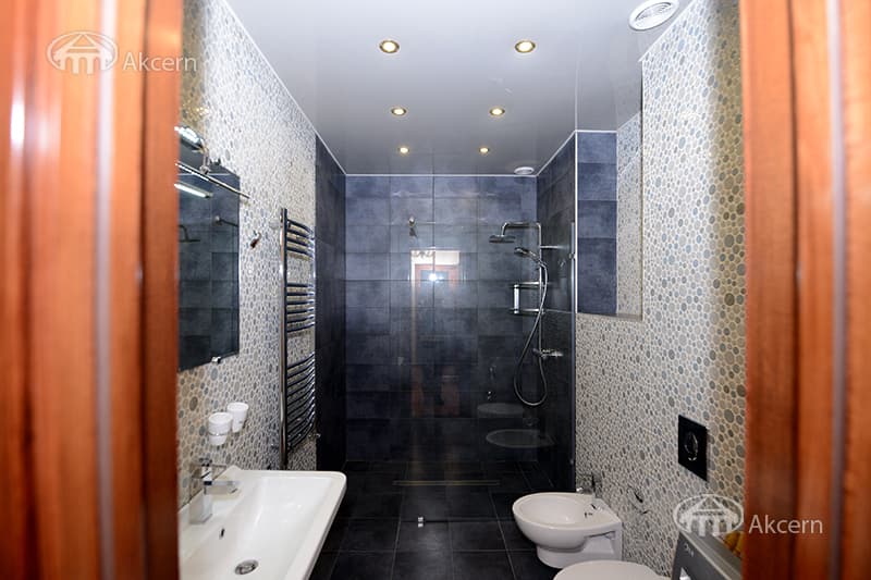 Квартира · 4 комн. · 133 м² · Арабкир