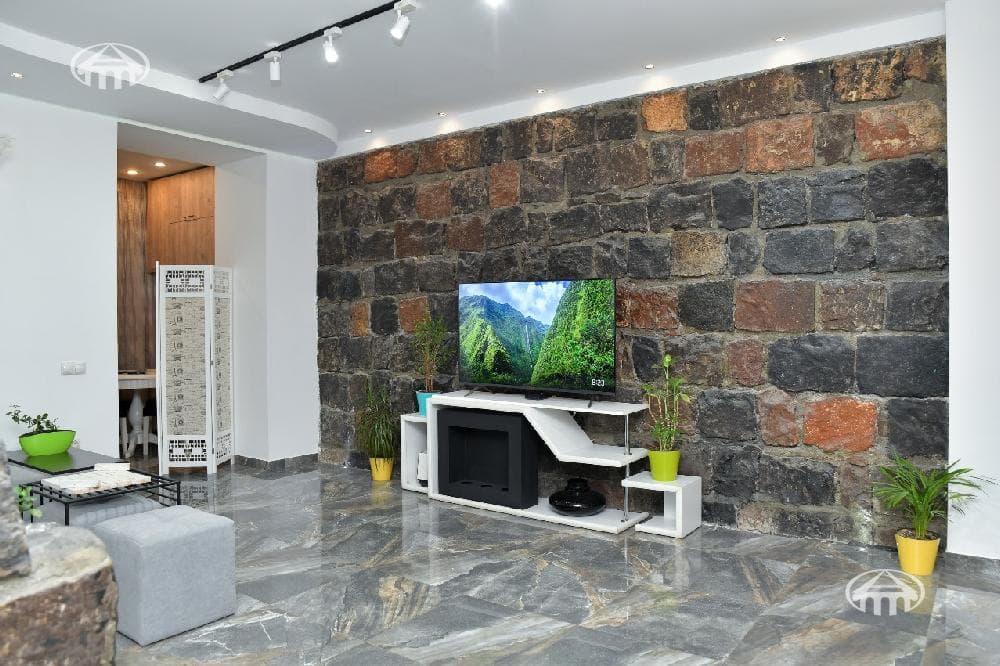 Квартира · 100 м² · Кентрон
