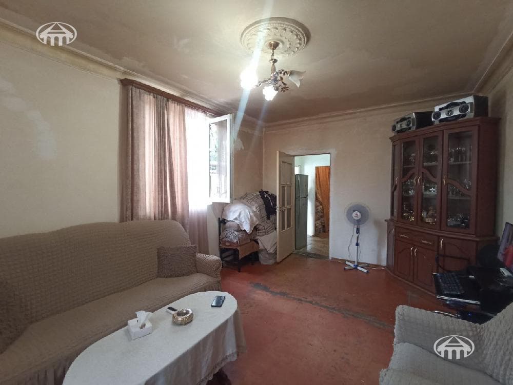House · 43 m² · Erebuni