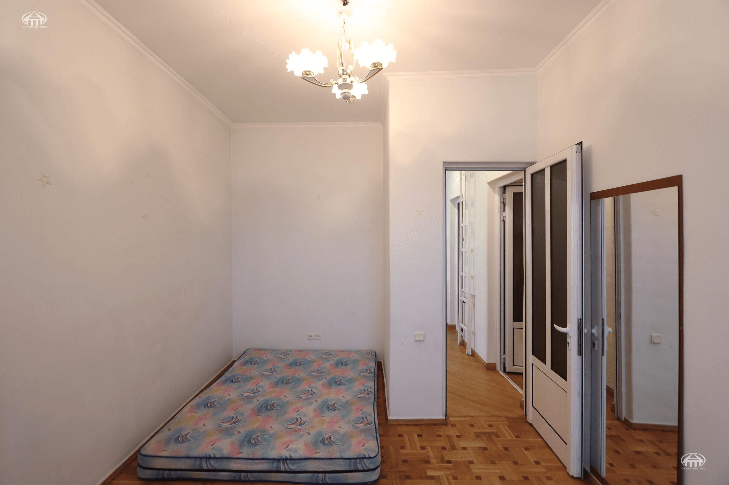 Дом · 4 комн. · 180 м² · Арабкир