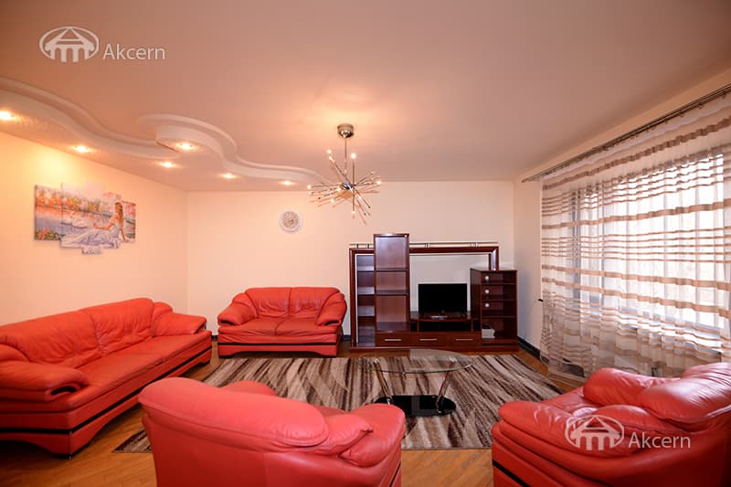 Квартира · 2 комн. · 65 м² · Кентрон