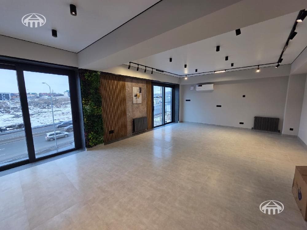 Office · 630 m² · Ajapnyak